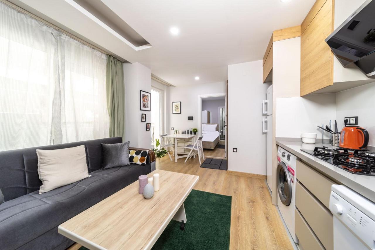 Modern And Cozy Apartment With Central Location And Balcony In Muratpasa, Antalya Exteriör bild